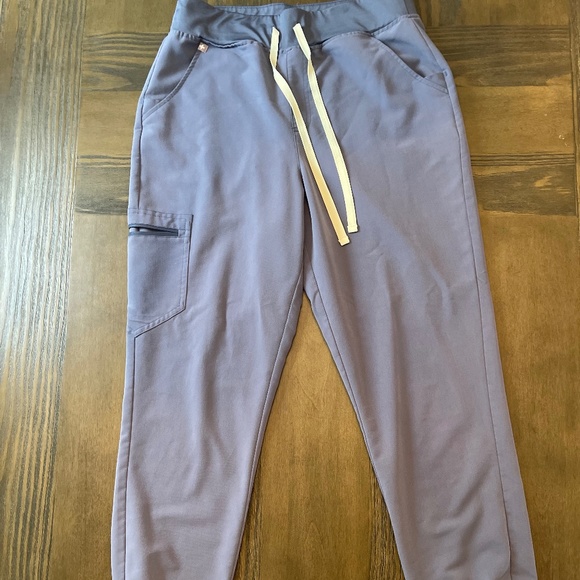 Women’s Figs Scrub Pants  M Tall - Picture 1 of 1